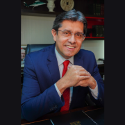 Márcio Coutinho aponta os cuidados jurídicos ao usar humor na propaganda eleitoral.