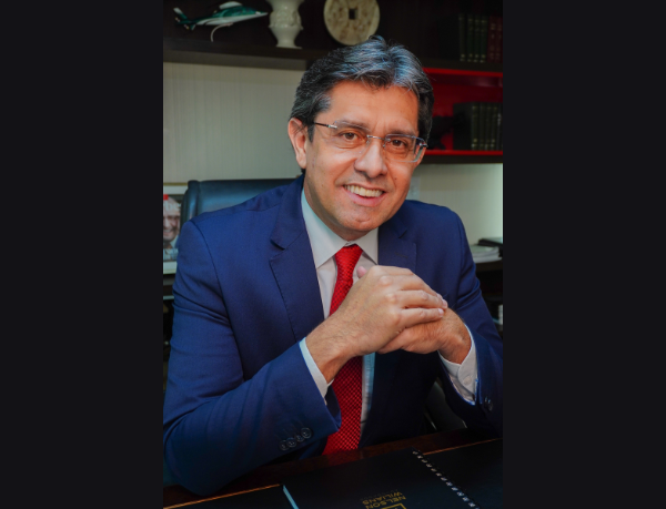 Márcio Coutinho aponta os cuidados jurídicos ao usar humor na propaganda eleitoral.