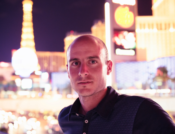Leonardo Rocha de Almeida Abreu revela os melhores shows de Las Vegas para uma viagem inesquecível.