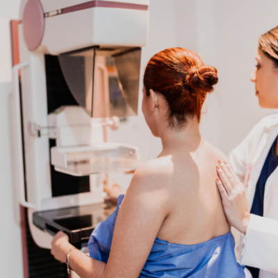 Como a IA está transformando a detecção precoce do câncer, tema analisado por Vinicius Tadeu Sattin Rodrigues, entre avanços tecnológicos e os limites da automação no diagnóstico.