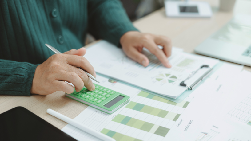 Neste artigo, Victor Boris Santos Maciel explica de que forma a Reforma Tributária pode alinhar eficiência fiscal e crescimento sustentável nas empresas.